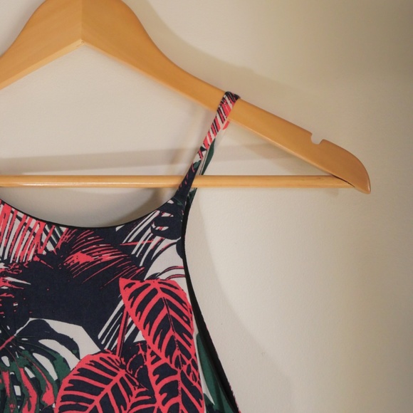 Cute Summer Above Knee Dress (Small) - Picture 3 of 5